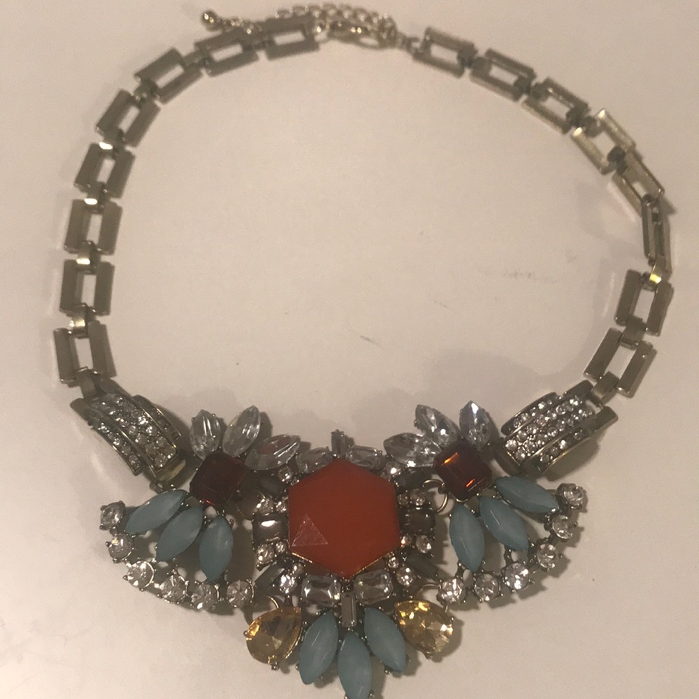 Statement necklace